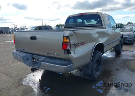 2001 Toyota Tundra Sr5 V8 from USA, damaged, VIN 5TBBT44151S217674